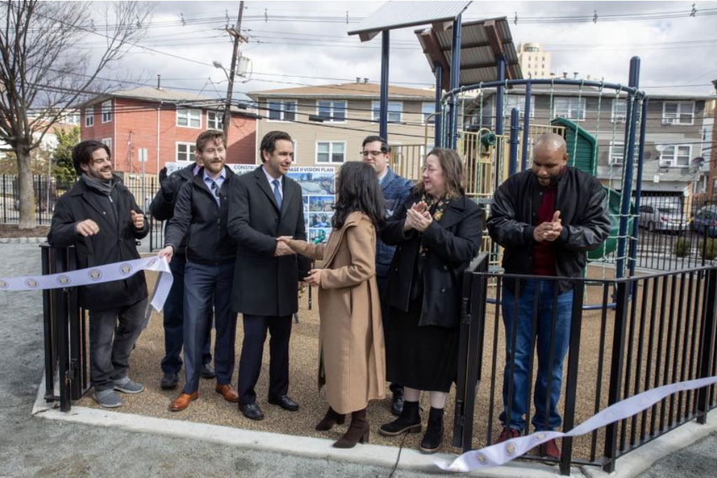 Mayor Fulop Officially Opens Much-Needed Community Park in Bergen-Lafayette Transforming Unsightly Lot into Public Park Space